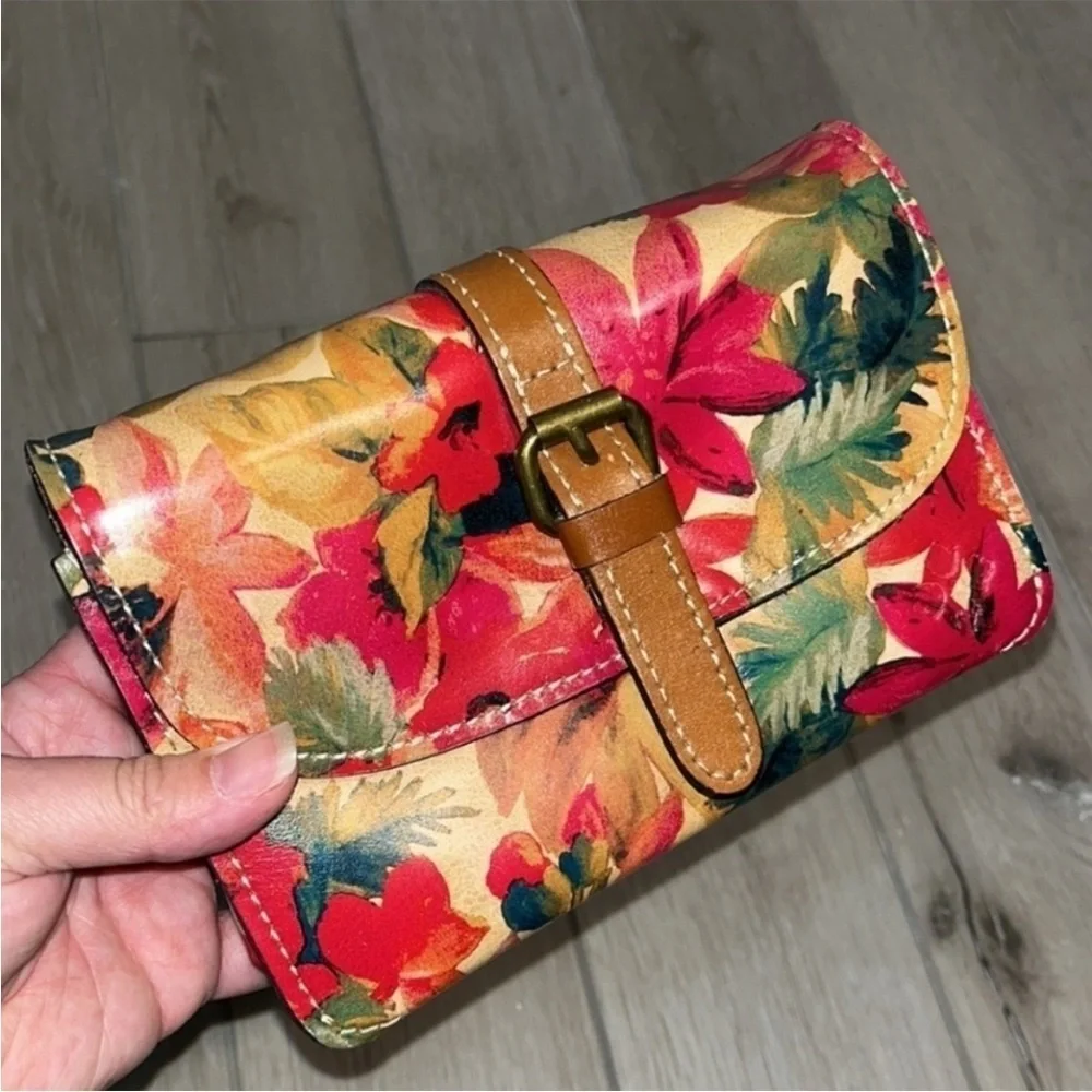 Patricia Nash Torri Spring Printed Leather Mini Crossbody Bag/Convertible Clutch - Picture 15 of 16